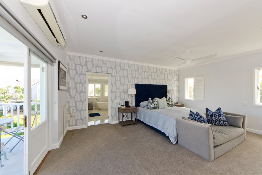 4 Bedroom Property for Sale in Thesen Islands Western Cape